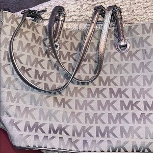 Large Michael Kors tote purse